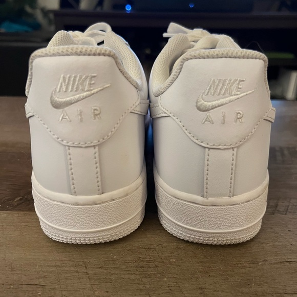 Sneakers - Picture 6 of 6